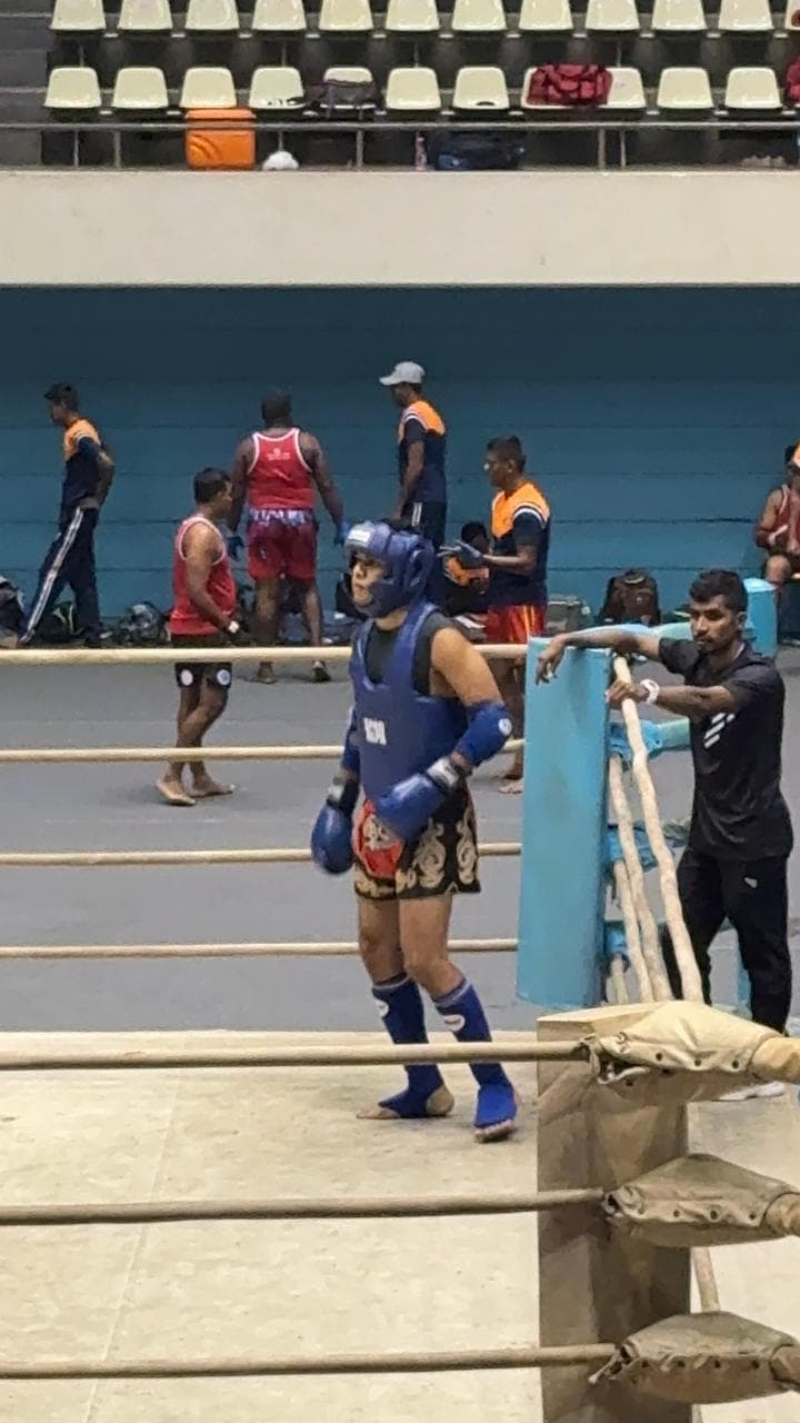 Arena, pre-fight